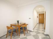 PISO JUNTO PARADA DE METRO LOS CARMENES !