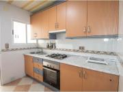 PISO JUNTO PARADA DE METRO LOS CARMENES !