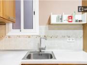 Piso luminoso, amueblado y equipado en calle Sants,...