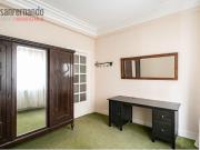 Piso muy amplio en la Plaza Juan Carlos I con ascensor