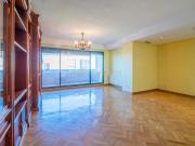 Piso muy luminoso con grandes zonas comunes – Prado de...