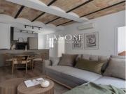 Piso muy luminoso recién reformado de dos dormitorios y...