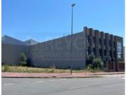 Piso para entrar a vivir con garaje, trastero y zona...