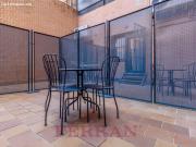 Piso reformado con terraza y mucho encanto ¡Listo para...