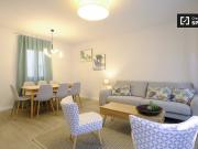 Piso reformado de 3 dormitorios en alquiler en Malasaña,...