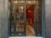 Piso reformado de 3 habitaciones con balcón y ascensor...