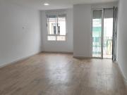 Piso reformado en el centro de Elche – Calle Poeta...