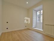 Piso reformado en Malasaña, exterior y luminoso con trastero