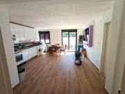 Piso Reformado en Venta con Amplia Terraza en Avilés,...