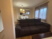 Piso reformado y amueblado en urbanización tranquila –...