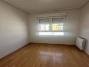 Piso sin muebles en Flores del Sil