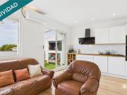 Pison con dos dormitorios y amarre