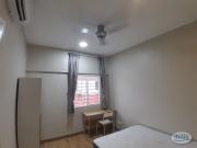 [PJS 7 House] Single Room with Aircond Rent Near Taylor...