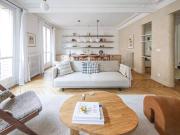 PLACE DE MEXICO SUPERBE APPARTEMENT EN ETAGE ELEVE
