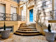 Place des Etats Unis Superbe triplex avec jardin et piscine