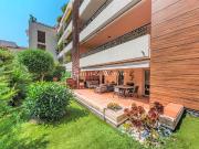 Plage au bout de la rue: Appartement 3 pièce s 75 m2...