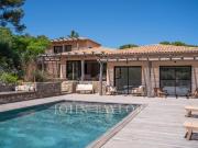 Plage de Gigaro, Propriété neuve de 4 chambres