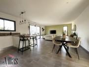 Plain Pied récent avec piscine, vue dégagée, 3 chambres...