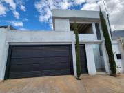 PLANALTINA SRO 3 SUÍTES CHURRASQUEIRA PISCINA ESTILO MODERNO
