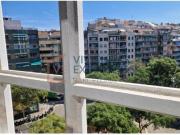 Planta alta, esquinera y luminosa de alto estanding