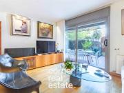 Planta baja con dos terrazas, piscina, parking y...