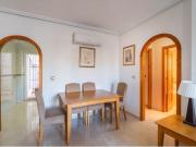 Planta baja con más de 70 m2 de jardín en urbanización...