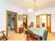 Planta baja de 3 habitaciones, 2 baños, terraza y patio...