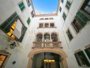 Planta Baja en Edificio Emblemático