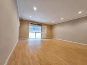 Planta baja en venta en Barcelona, Carmel. Local...