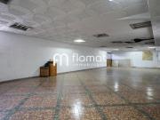 Planta baja en venta en Barcelona, El Camp de l´Arpa del...