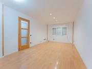 Planta baja en Venta en El Besós i el Maresme