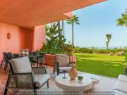 Planta baja en venta en Estepona, Guadalmansa Playa