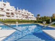 Planta baja en venta en Estepona, La Concha Resina Golf....