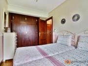 Planta baja en venta en Laredo, Zona Playa. Bajo de un...