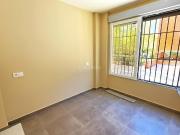 Planta baja en venta en Madrid, Portazgo. Acogedora...