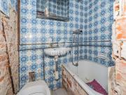 Planta baja en venta en Madrid, Universidad Malasaña. En...