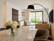 Planta baja en venta en Marbella, Elviria. Moderno...