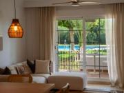 Planta baja en venta en Marbella, Río Real. Elegante...