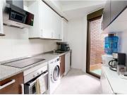 Planta baja seminueva con terraza, garaje y trastero...