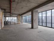 Planta libre para arriendo en exclusivo sector de La Dehesa