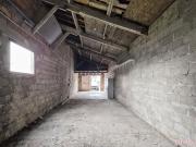 Plateau à rénover avec terrain constructible d’environ...