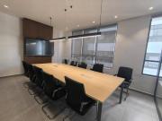 Plateau de Bureau Équipé en face de Casanearshore