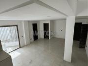 Plateau de bureaux neuf à 2 Mars