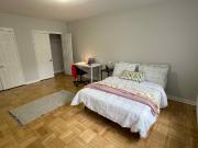 Platinum Room A Has an Apartment