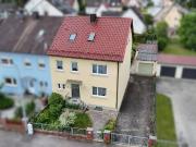 Platz für die ganze Familie: Doppelhaushälfte mit 8...