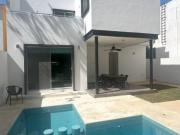 Playa Magna Playa del Carmen Casa de 3 Recamaras en Venta