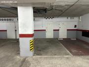 Plaza de garaje con trastero