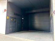 Plaza de parking frente al club Tenis Palma