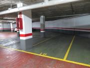 PLAZA DE PARKING PARA COCHE GRANDE + MOTO EN LA CALLE...