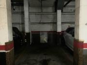 PLAZA DE PARKING PARA COCHE MEDIANO DELANTE DE PLAZA DEL...